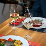 Ibis Hotel 3*