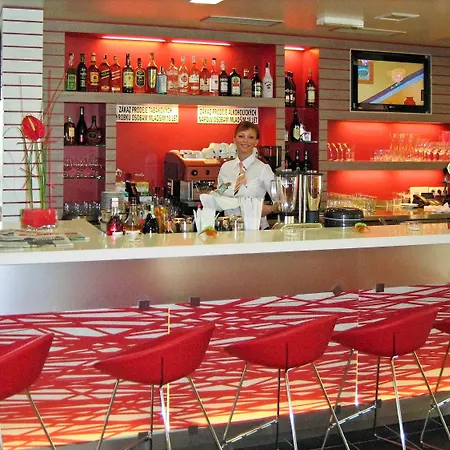 Ibis Отель 3*